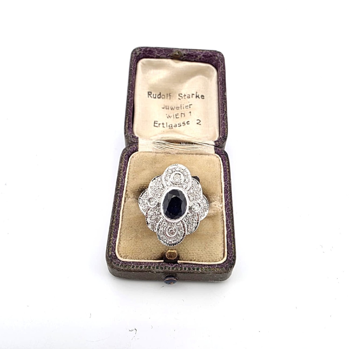 Anello in oro bianco 18kt con zaffiro e diamanti