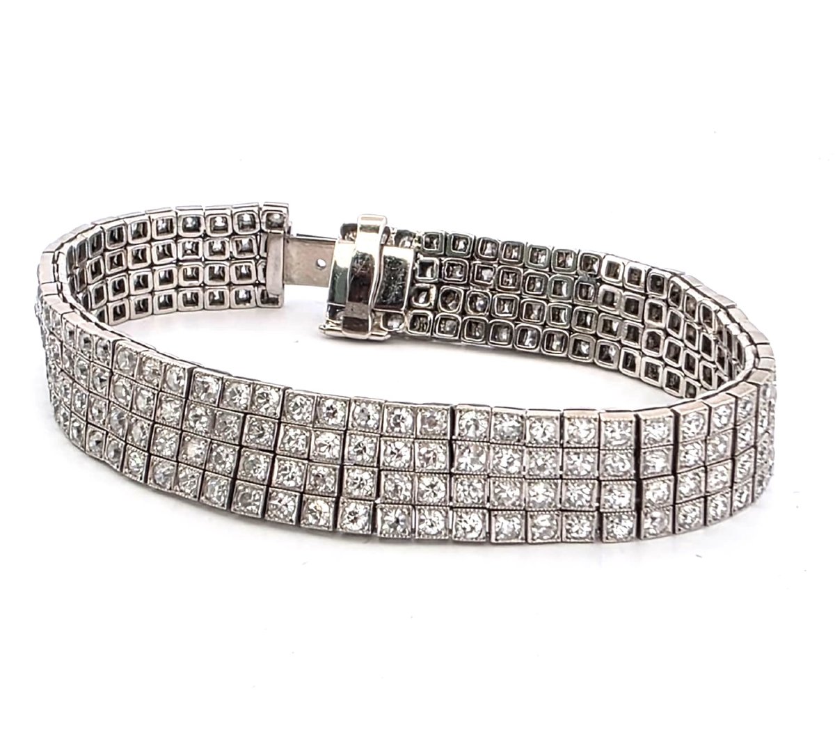 Bracciale a tre fili di S.J. Phillips Ltd. in platino e diamanti-photo-8