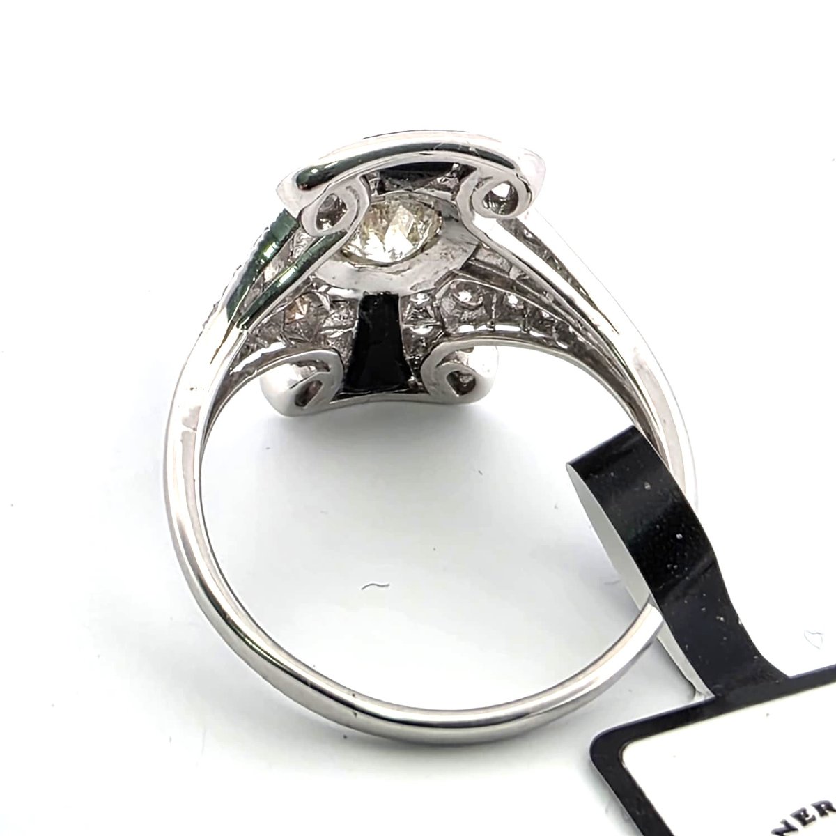Anello in oro bianco 18kt con diamanti e onice-photo-2