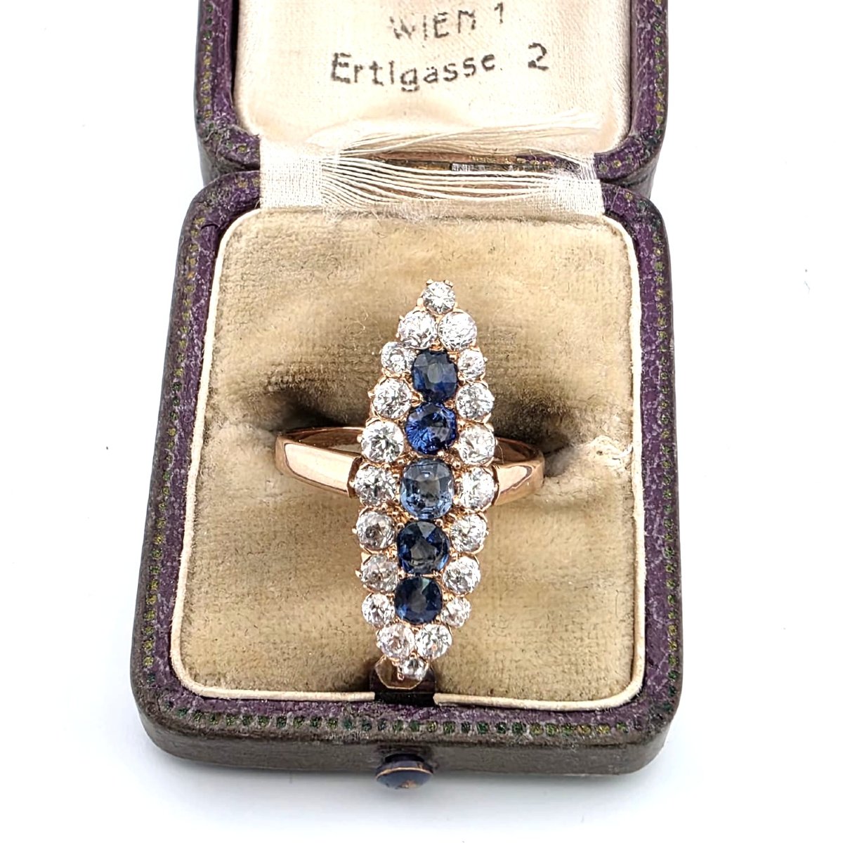Anello vittoriano in oro giallo 18kt con diamanti e zaffiri