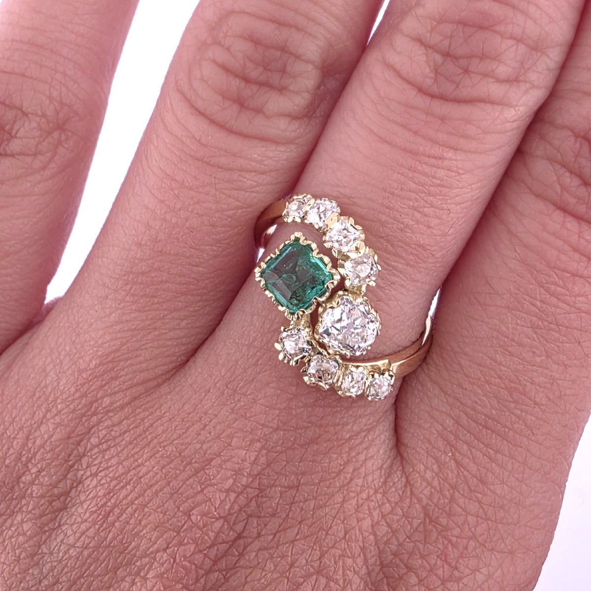 Anello in oro giallo 18kt con diamanti-photo-1