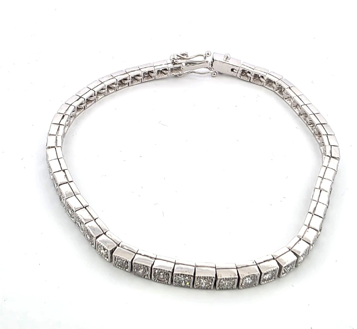 Bracciale tennis in platino con diamanti-photo-5
