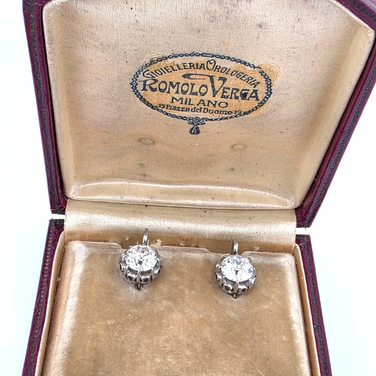 Orecchini in oro bianco 18kt con diamanti importanti