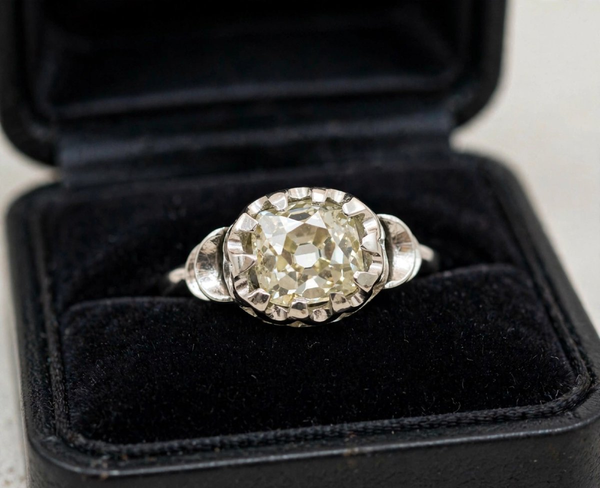 Anello in oro bianco 18 kt con diamante