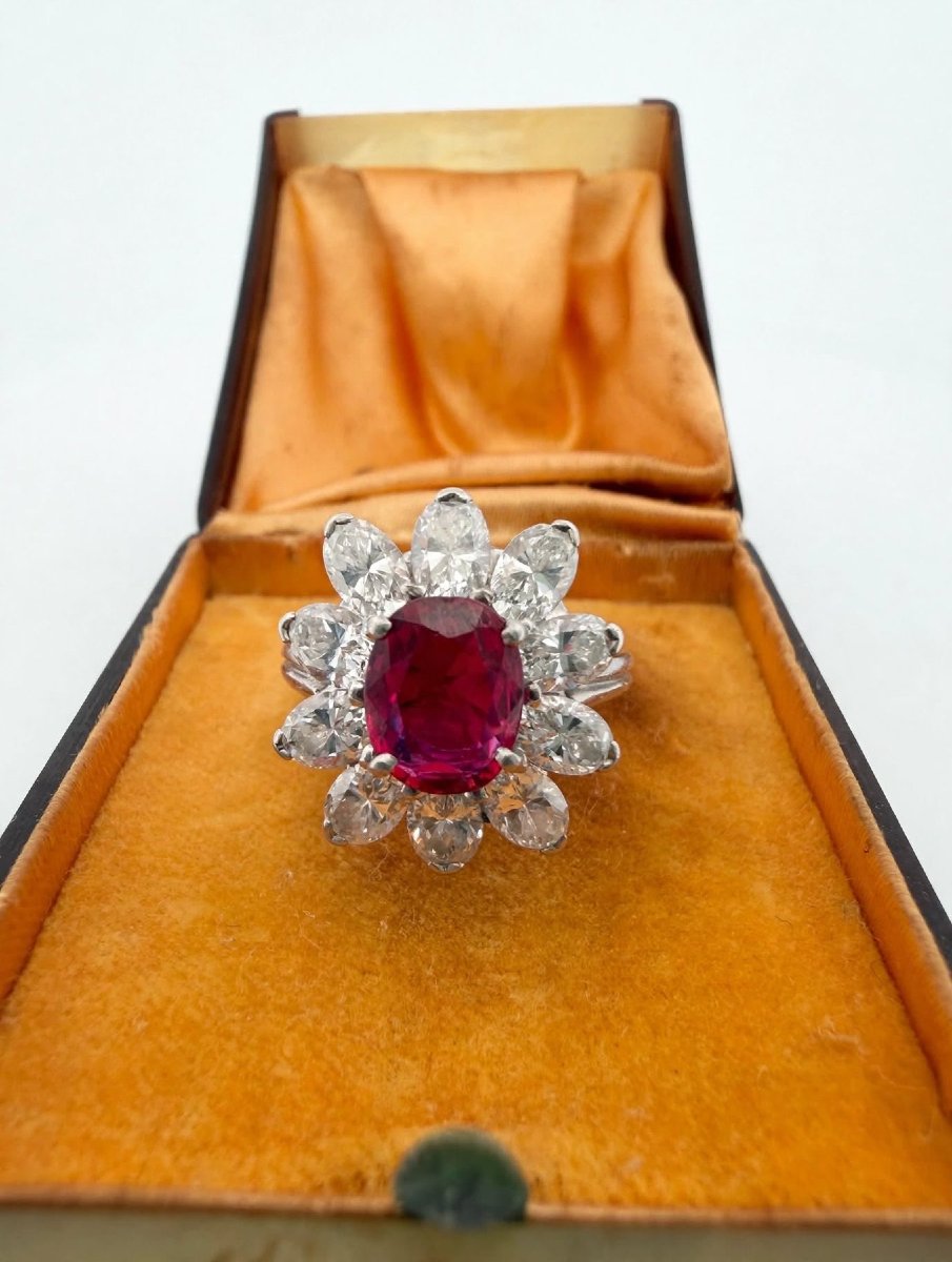 Anello Vintage anni 50/60 in platino con Rubino Burma heat e Diamanti