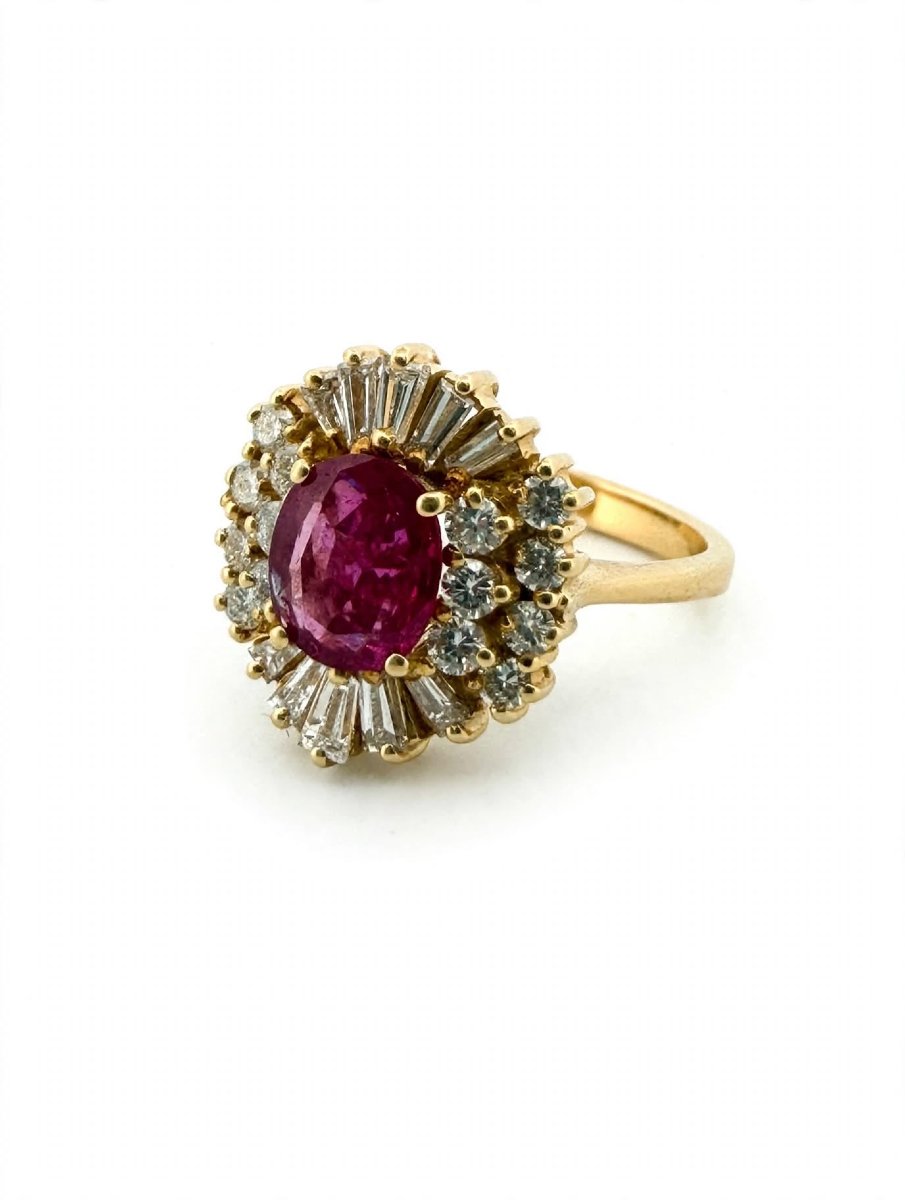 Anello vintage in oro giallo 18 Kt con rubino naturale e diamanti-photo-3