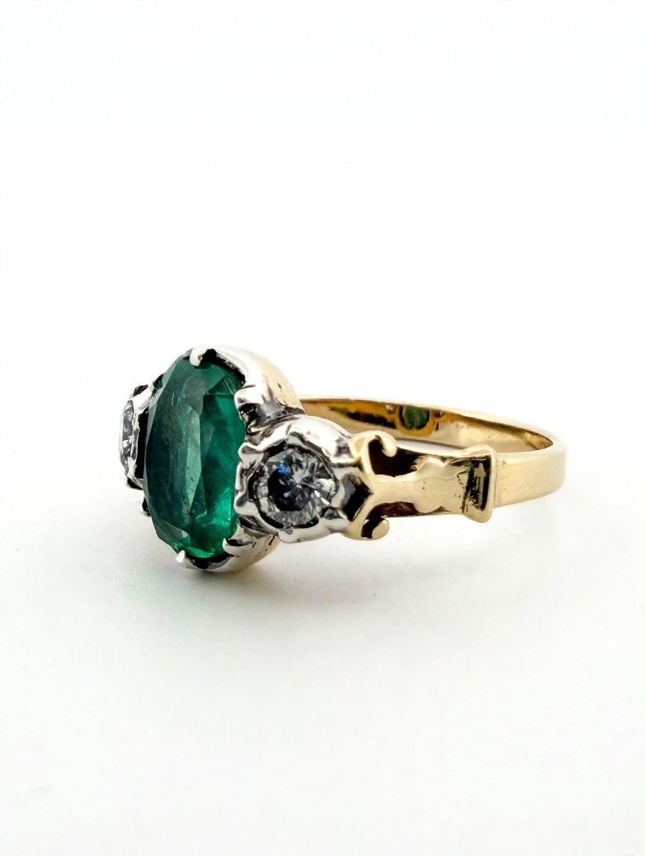 Anello Vintage in oro giallo 18kt con Smeraldo centrale e Diamanti a contorno-photo-3