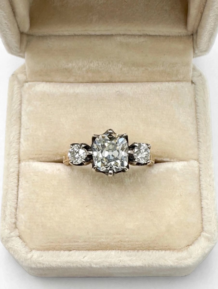 Anello stile Vittoriano in Oro 18Kt e Argento con Diamanti Ct 2.20 circa