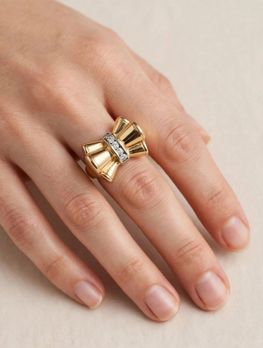 Anello Vintage anni 50-60 in Oro giallo 18Kt con Diamanti Ct 0.30-photo-3