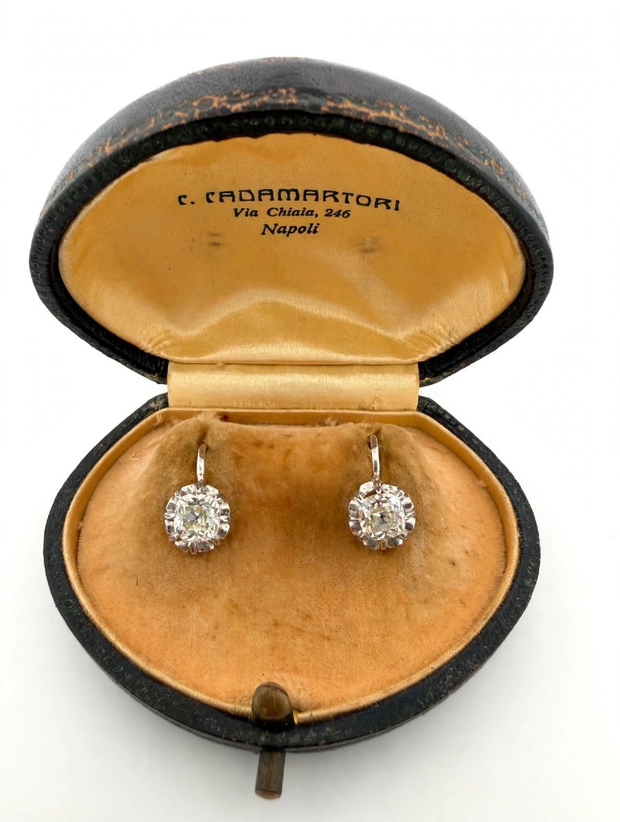 Orecchini in Platino con Diamanti Ct 2.50 circa