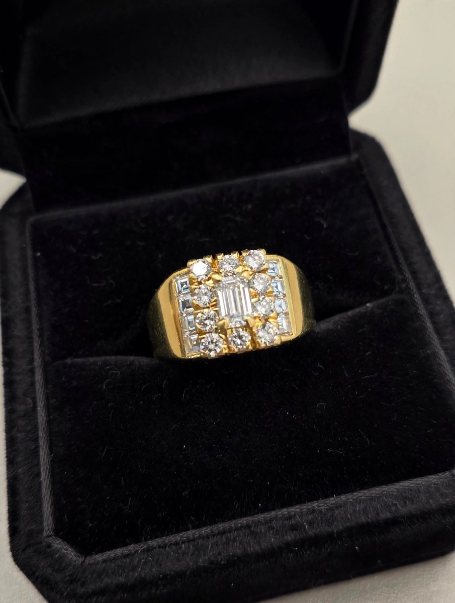 Anello a fascia in Oro giallo 18Kt con Diamanti