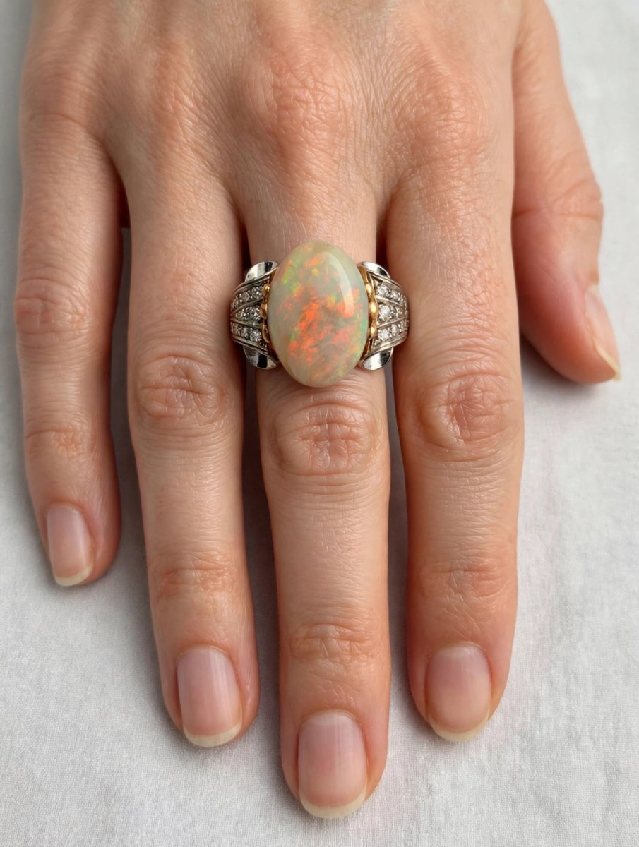 Anello in Oro giallo e bianco 18Kt con Opale e Diamanti-photo-5