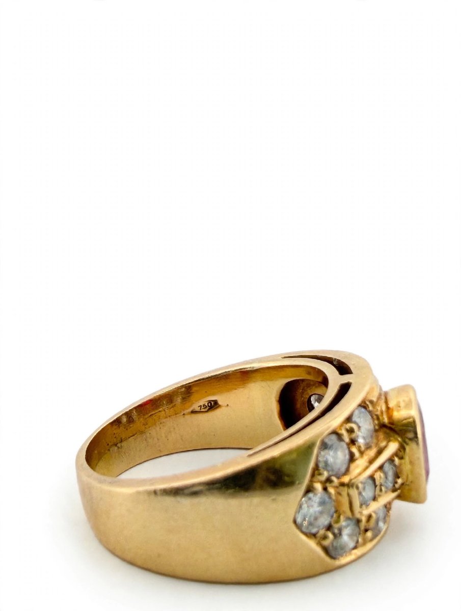 Anello a fascia in Oro giallo 18Kt con Rubino e Diamanti-photo-4