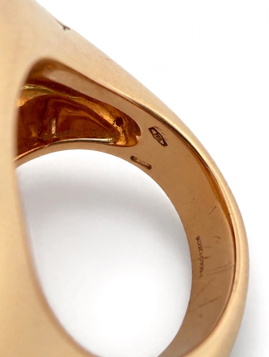 Anello in Oro 18Kt Pomellato modello Victoria Jet intagliato a mano e Diamante laterale-photo-3