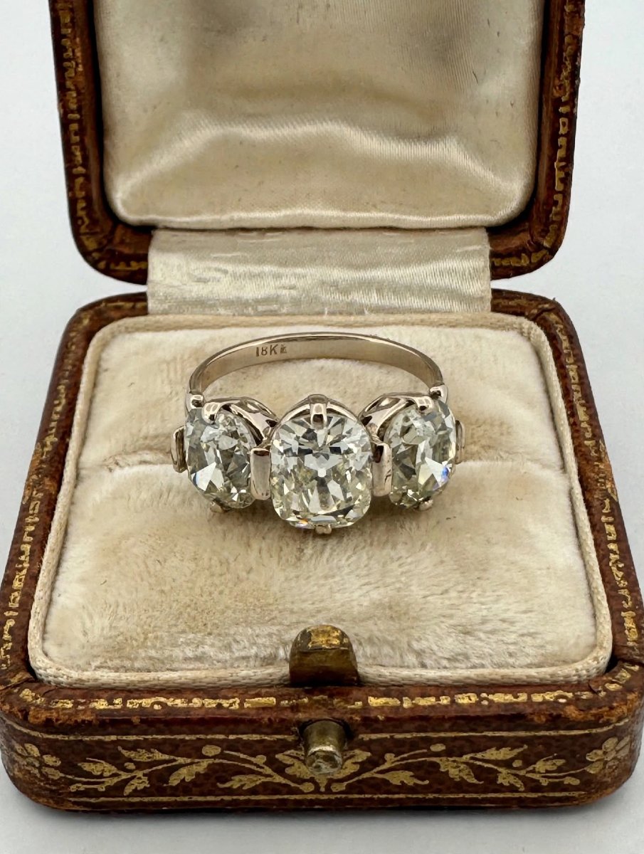 Anello Trilogy Art Decò con Diamanti Taglio Antico in Oro bianco 18Kt
