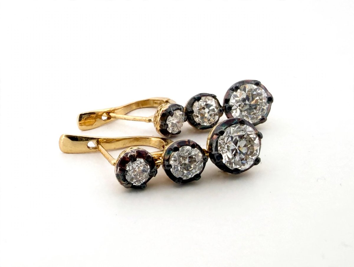Orecchini Pendenti Antichi a 3 Diamanti in Oro 18Kt-photo-2