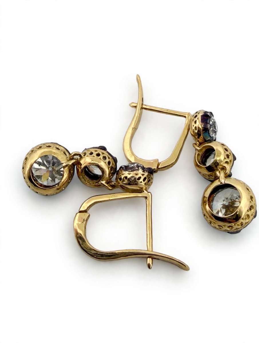 Orecchini Pendenti Antichi a 3 Diamanti in Oro 18Kt-photo-1