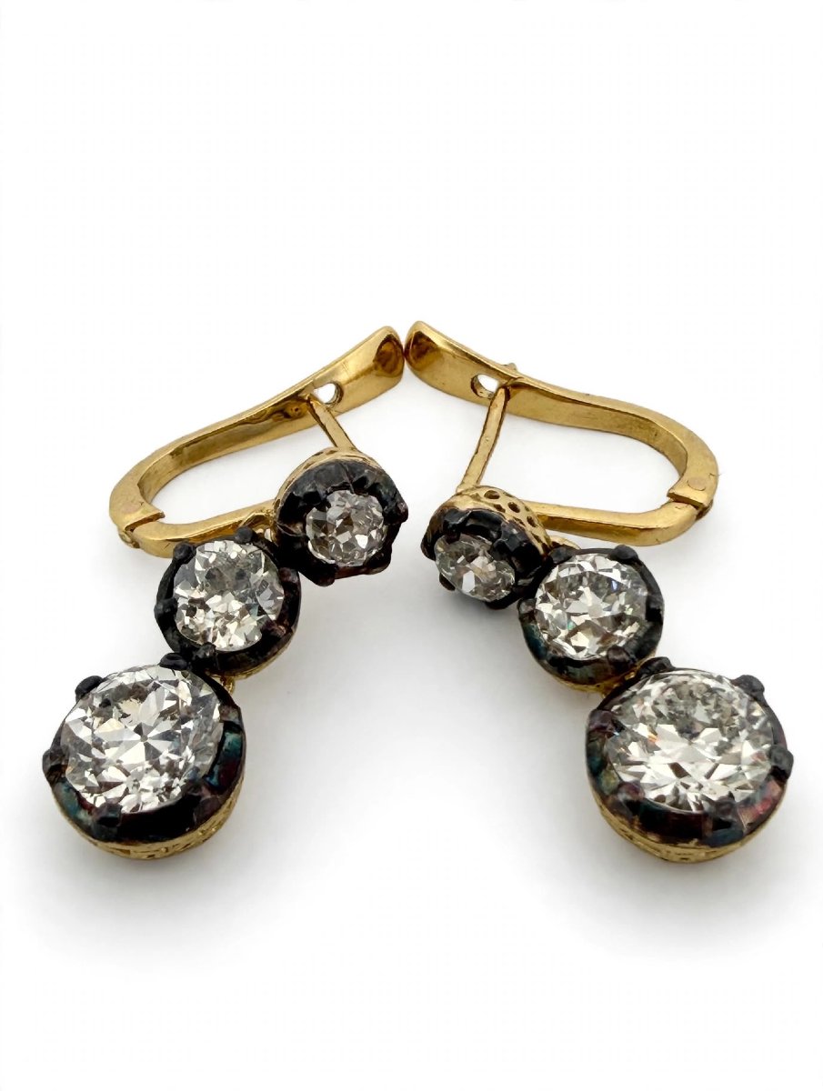Orecchini Pendenti Antichi a 3 Diamanti in Oro 18Kt-photo-2