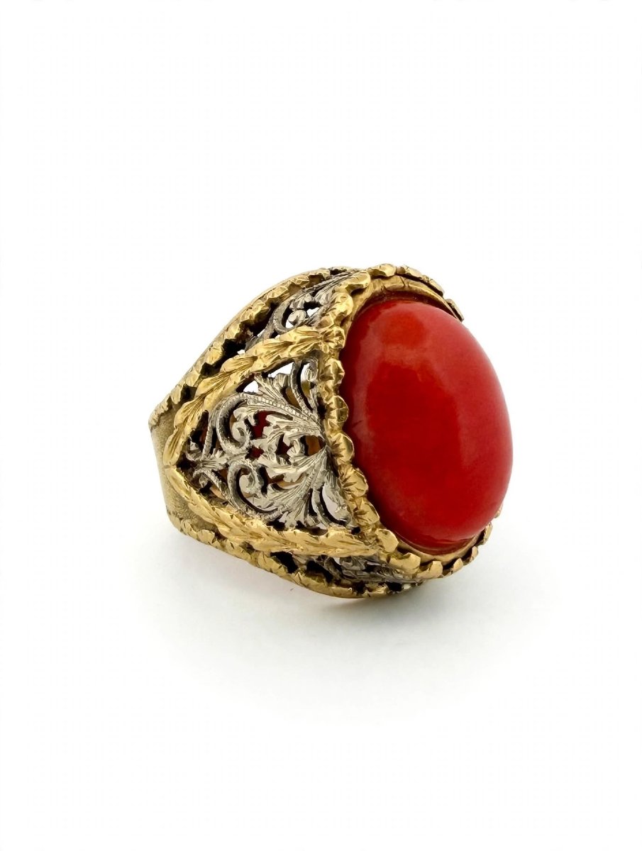 Anello in Oro Giallo e Bianco 18Kt con gambo lavorato e Corallo Ovale-photo-4
