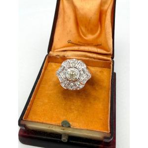 Anello vintage in oro bianco 18 Kt con diamanti taglio antico Ct 2.50