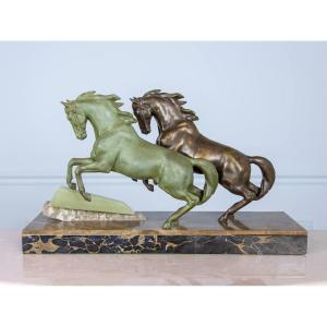 Art Deco, Galloping Horses