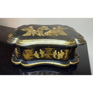 Napoleon III Black Lacquer Jewelry Box With Asian Decoration, 19th Century
