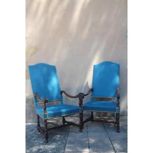 Important Pair Of Walnut Armchairs, Louis XIV Period, 17th Century.