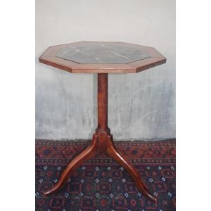 Mahogany Rocking Pedestal Table, Louis XVI Period, 18th Century.