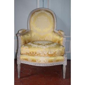 Pearl Gray Lacquered Shepherdess, Louis XVI Period, 18th Century, Stamped Gh Vinatier