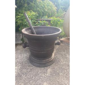 Very Large 17th Century Cast Iron Mortar And Pestle