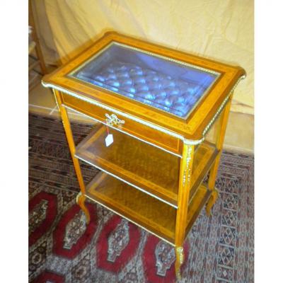 Small Furniture Medalist