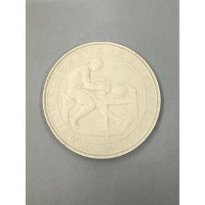 Large Porcelain Biscuit Medal - Manufacture Of Sevres - Late XIXth Century