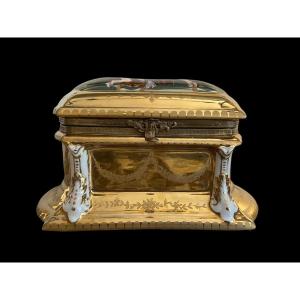 19th Century Porcelain Box