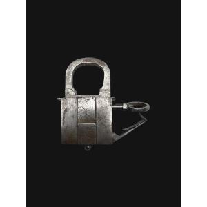 Padlock With Original Key - 18th/19th Century 