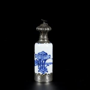 Small Blue And White Porcelain Vase - China 18th Century, Kangxi Period
