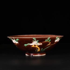 An Aubergine "brinjal" Bowl - China, 17th Kangxi Period