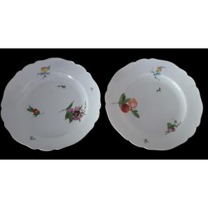 Meissen Pair Of 18th Century Porcelain Plates 