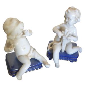 Pair Of Porcelain Cupids From The Müller Factory