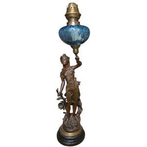 Important Oil Lamp On A Woman Subject Holding The Globe At Oil Around 1900 Signed
