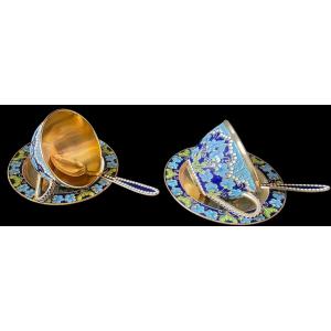 Paire De Tasses Et Sous Tasse Argent Massif Cloisonné Russe 400 Gr Avec Leurs Cuillères En Ar