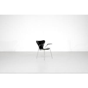 Model "3207" Wooden Chair By Arne Jacobsen For Fritz Hansen, Denmark 1955.