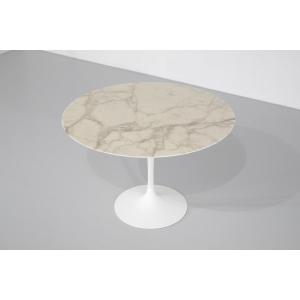 Tulip Marble Dining Table By Eero Saarinen For Knoll International.