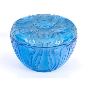 1911 René Lalique - Four Scarab Box In Electric Blue Glass