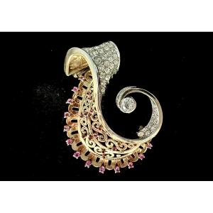 18-carat White And Yellow Gold Brooch Set With A 0.50-carat Central Diamond (vs- E/f) 