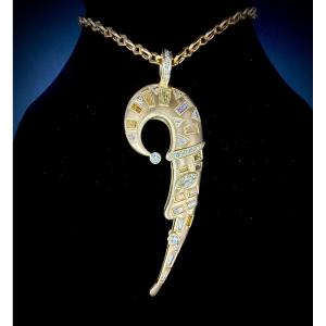 18k Yellow Gold Moon-shaped Pendant Set With 6 Carats Of 45 Diamonds