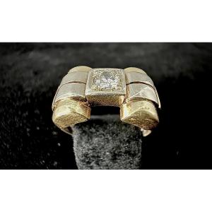 Tank Ring In 18-carat Yellow Gold Set With A 0.30-carat Brilliant-cut Diamond