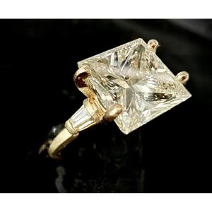 Yellow Gold Ring Set With A 5.20 Carat Princess-cut Diamond (pi/j)