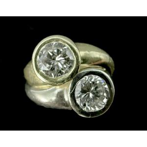 White And Yellow Gold Ring Set With Two Diamonds Of 0.75 Carats Each (vs-g/h)