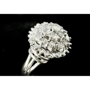 18-carat White Gold Ring Set With 19 Diamonds 