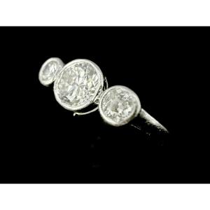 Antique White Gold Ring Set With 1 Carat Of Diamonds